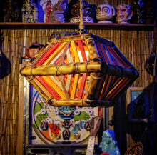 Load image into Gallery viewer, The Poly Lamp