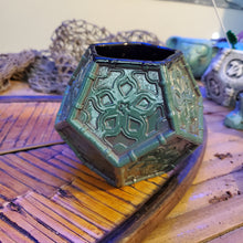 Load image into Gallery viewer, Jade Tile Swaglamps 3of3 (emerald/terracotta)
